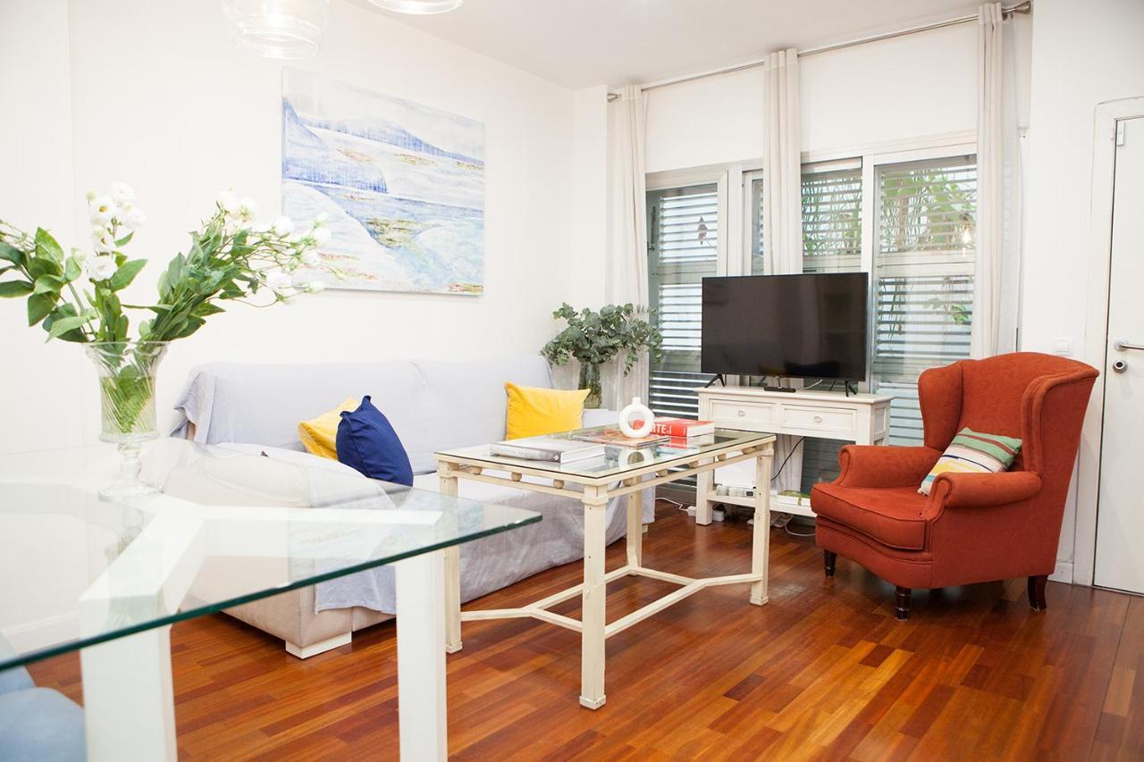 Charming Apartment With Pool And Garage Sevilla Eksteriør billede