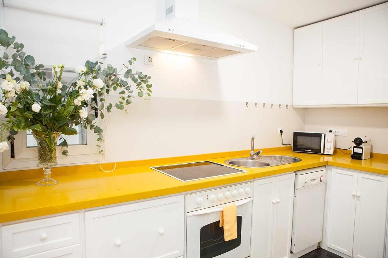 Charming Apartment With Pool And Garage Sevilla Eksteriør billede