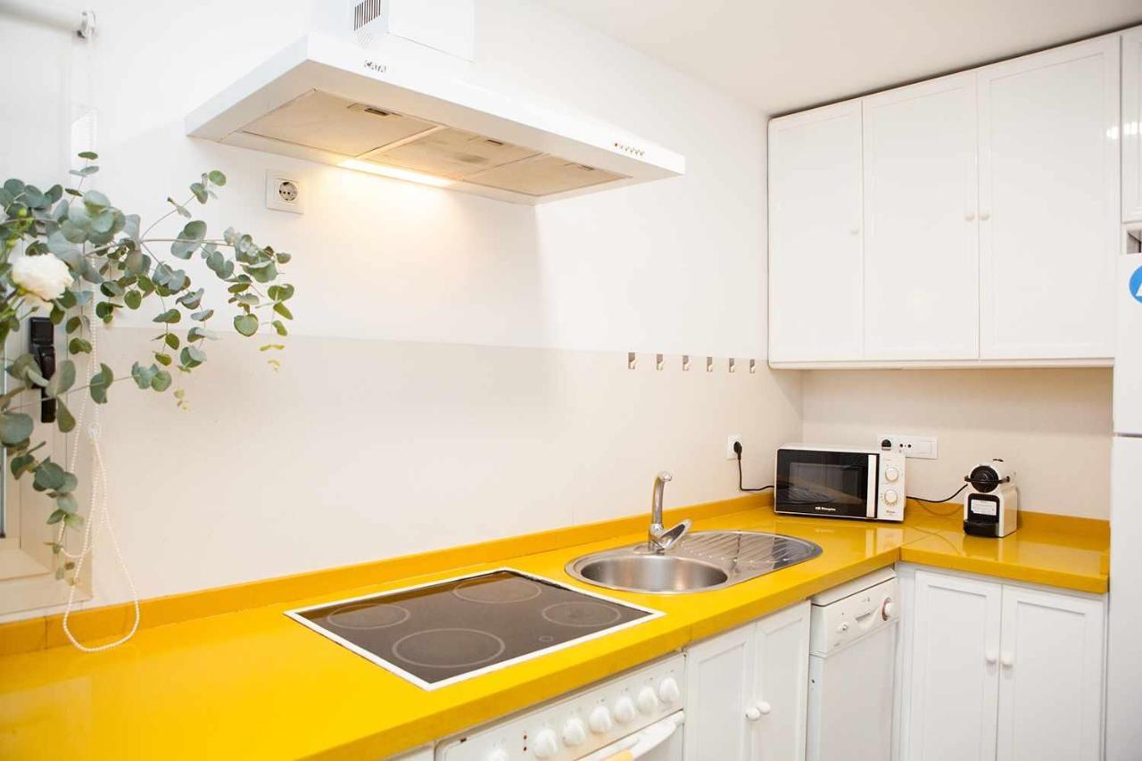 Charming Apartment With Pool And Garage Sevilla Eksteriør billede