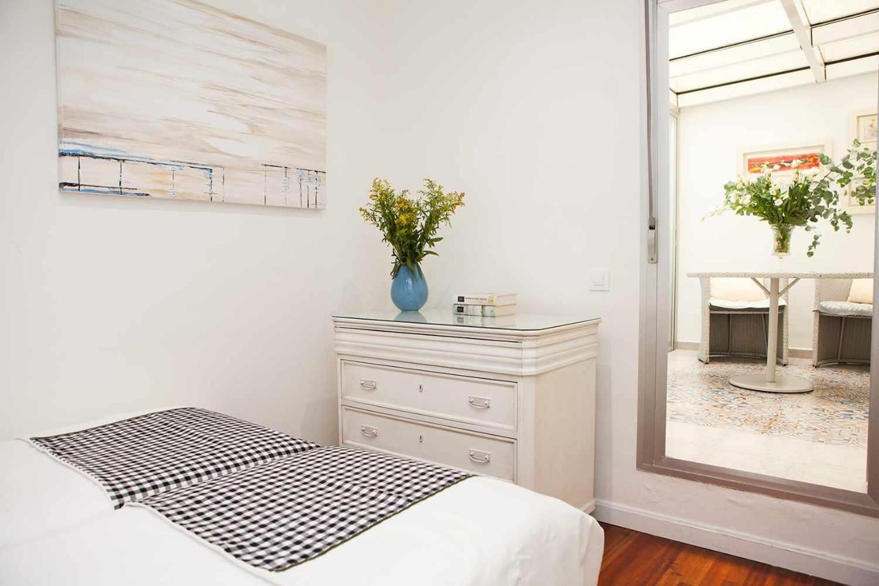 Charming Apartment With Pool And Garage Sevilla Eksteriør billede