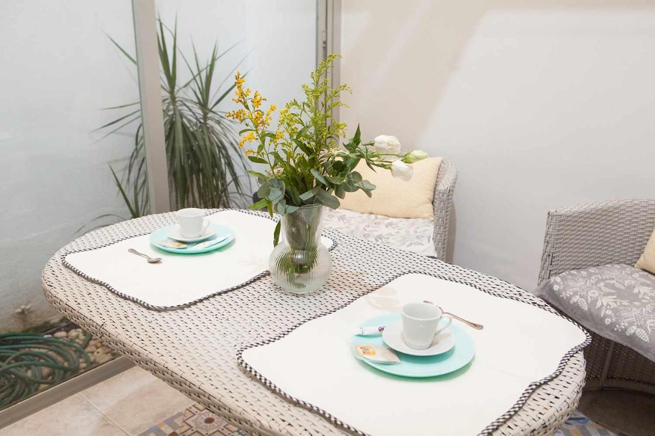 Charming Apartment With Pool And Garage Sevilla Eksteriør billede