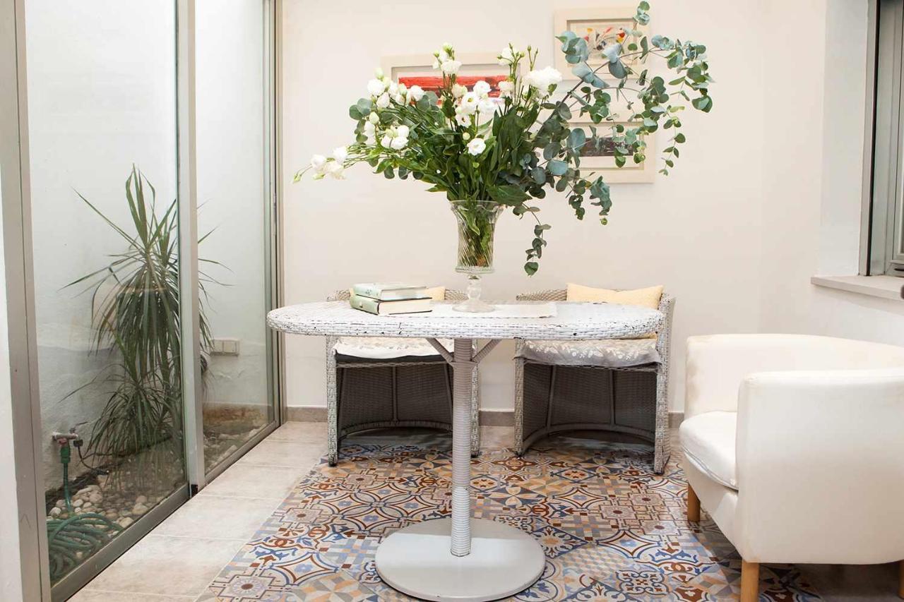 Charming Apartment With Pool And Garage Sevilla Eksteriør billede