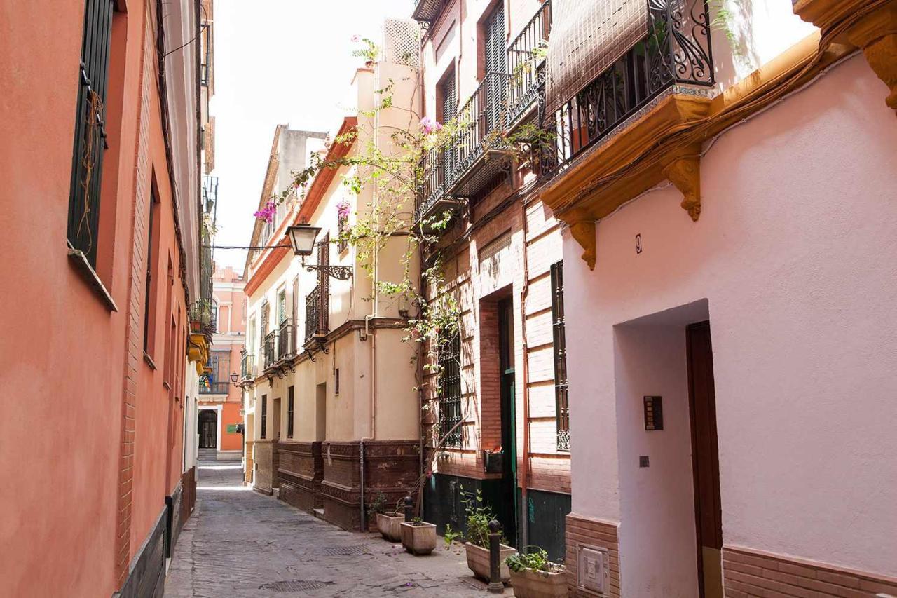 Charming Apartment With Pool And Garage Sevilla Eksteriør billede