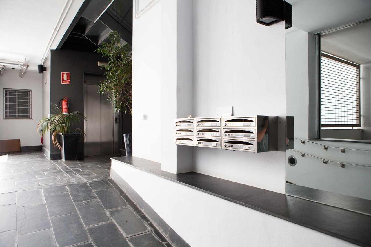 Charming Apartment With Pool And Garage Sevilla Eksteriør billede