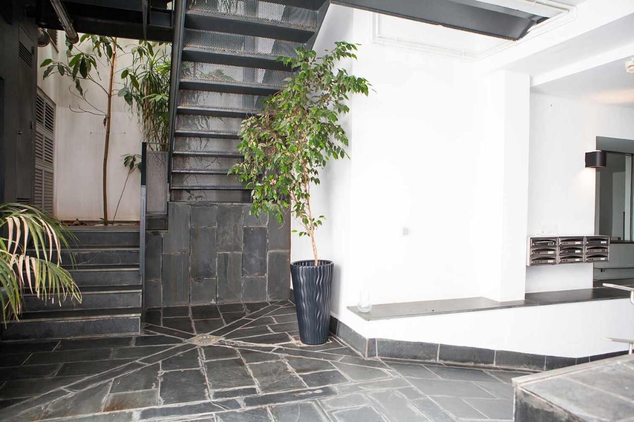 Charming Apartment With Pool And Garage Sevilla Eksteriør billede