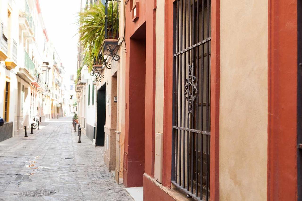 Charming Apartment With Pool And Garage Sevilla Eksteriør billede