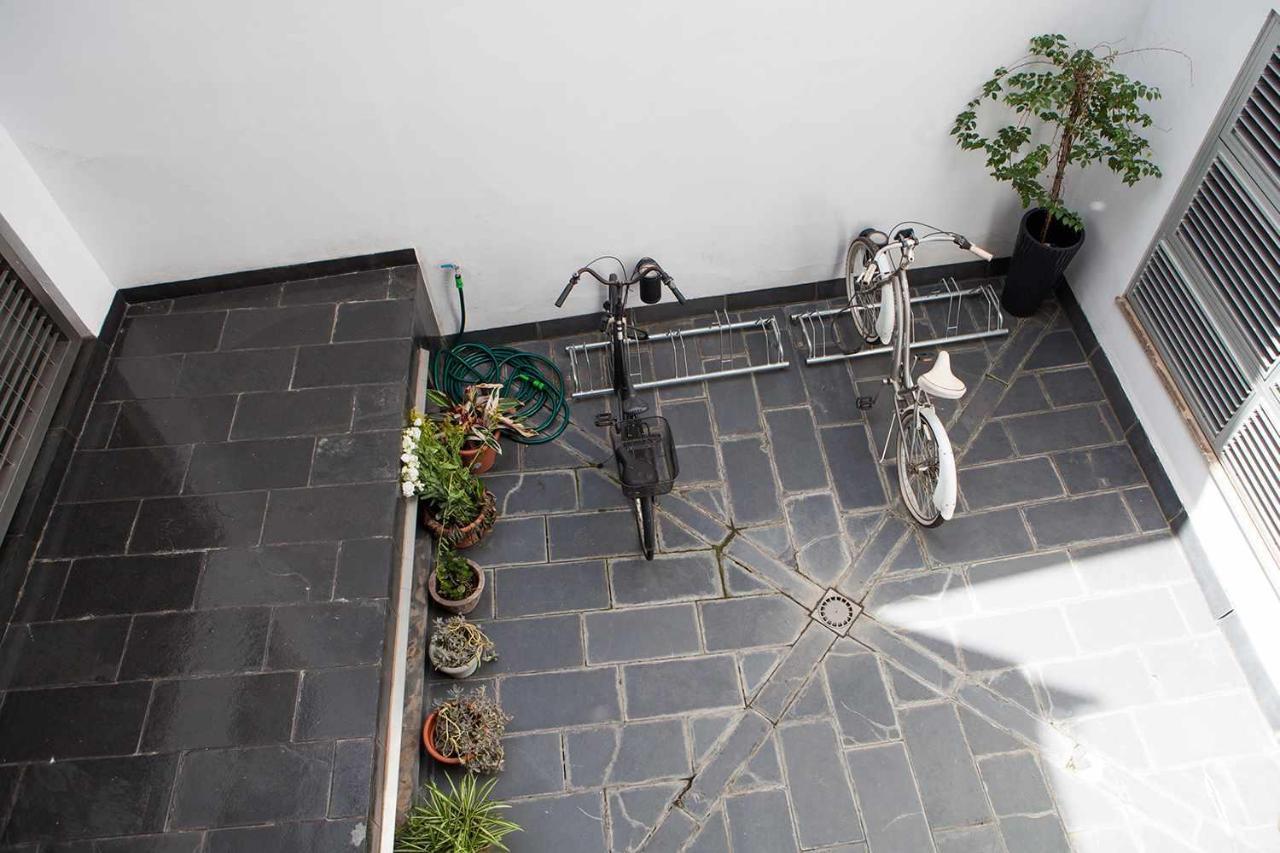 Charming Apartment With Pool And Garage Sevilla Eksteriør billede